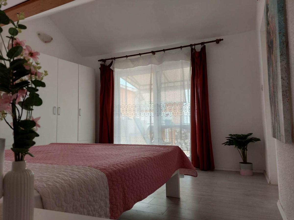 Apartmani Mare Sibenik Bagian luar foto
